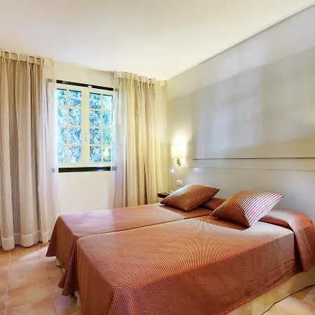 アパートホテル Grupotel Club Menorca 3*