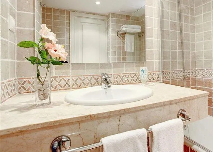 Grupotel Club Menorca 3*