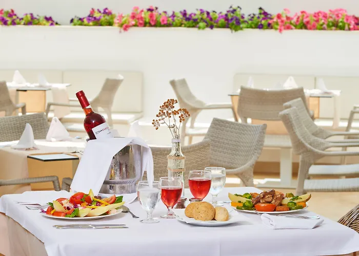 Grupotel Club Menorca 3*