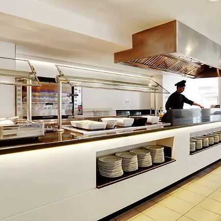 Grupotel Club Menorca מלון דירות